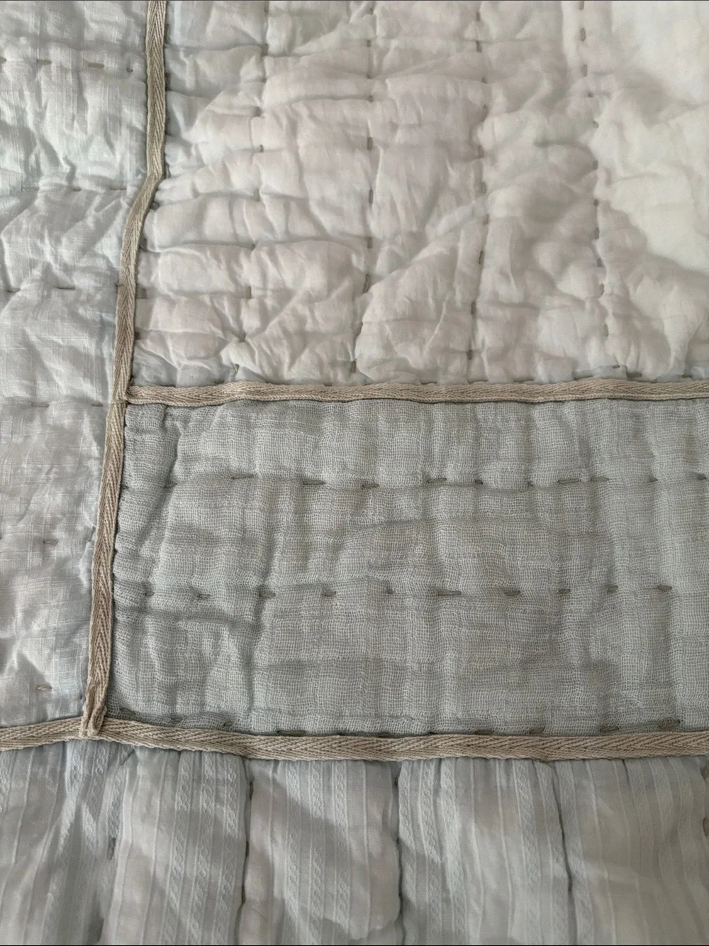 🍓ANTHROPOLOGIE light blue stitch quilt blanket King
